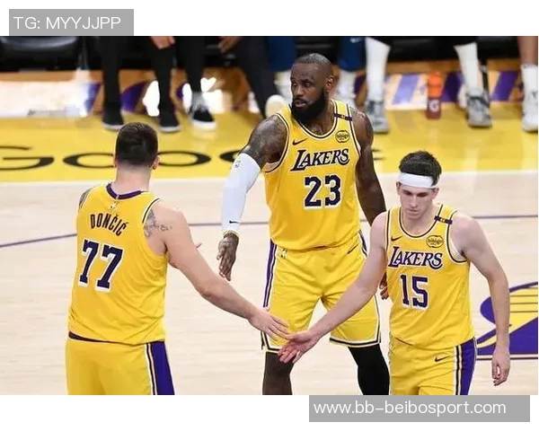 苏群分析湖人詹东里合体遭遇惨败期待半决赛文班复出对决雷霆