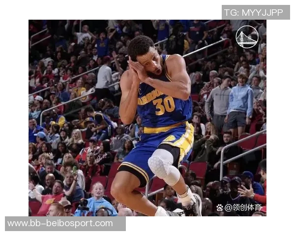 里德表现低迷全场仅得6分9板三分球命中率惨淡 里德表现低迷全场仅得6分9板三分球命中率惨淡